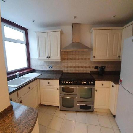 Oyo Timi Holiday Homes ロンドン エクステリア 写真